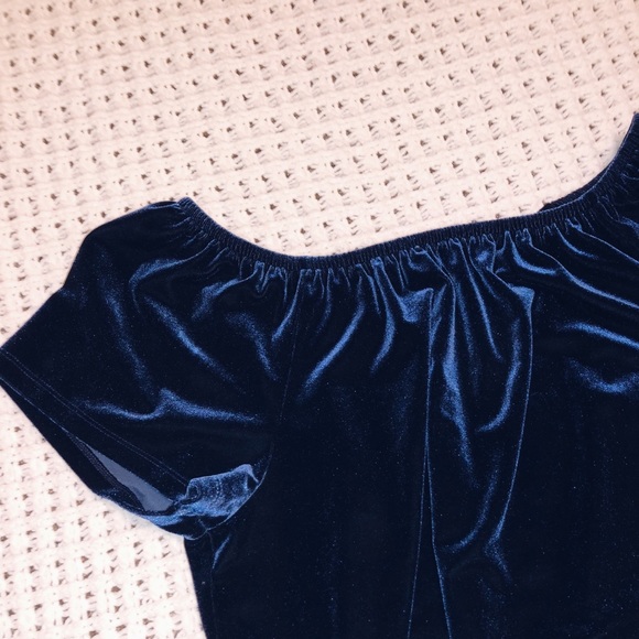 navy blue velvet gap blouse - Picture 2 of 3